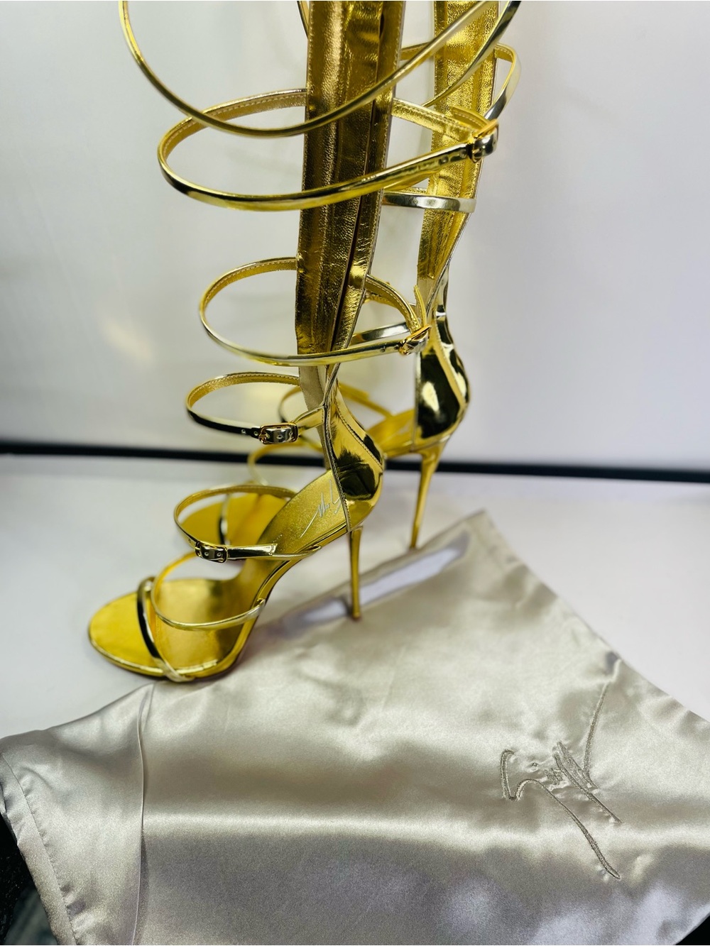 Giuseppe Zanotti Gold Gladiator Knee-High Strappy Stiletto Boots - Picture 8 of 11